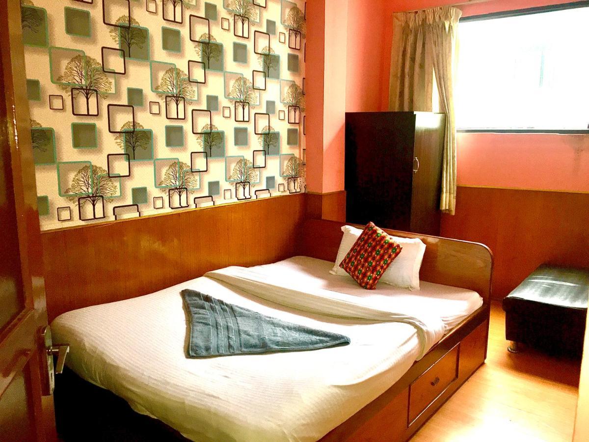 Hotel Plumeria Inn 카트만두 외부 사진